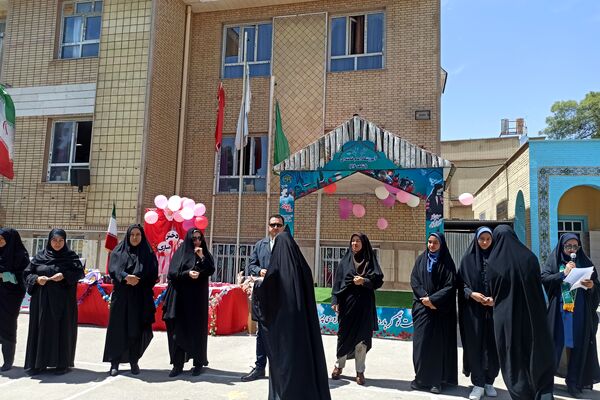 فرشتگان آسمانی و دهه کرامت