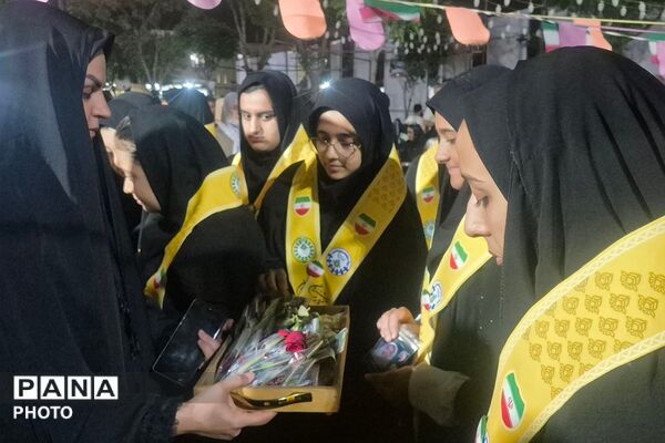  بازدید رئیس سازمان دانش‌آموزی شهرستانهای استان تهران از غرفه «با انرژی‌ها» در منطقه کهریزک