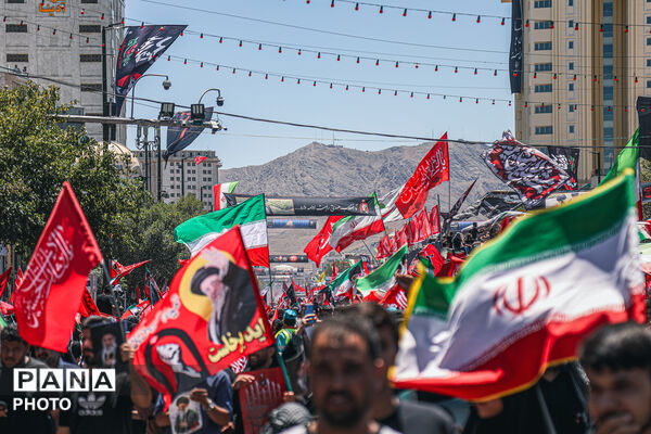 تشییع پیکر رهبر شهید انقلاب در مشهد مقدس-۳