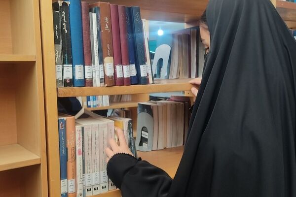 حملات هوایی به چند شهرکتاب در تهران آسیب زد