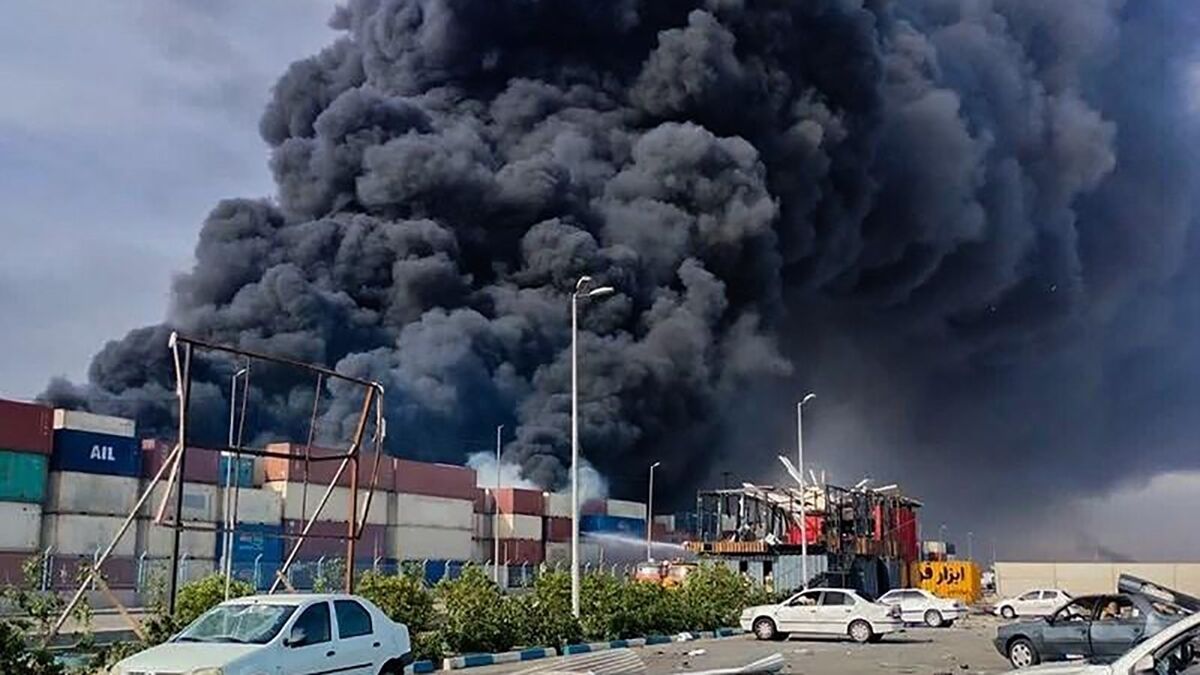 جان‌باختگان حادثه اسکله شهید رجایی به ۶۵ نفر رسید