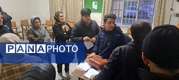 ارائه بیلان کار نوبت اول در دبیرستان شاهد ابوذر غفاری 