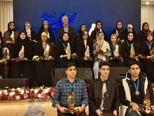 سومین همایش جایزه سال حمیدرضا کلانتریان