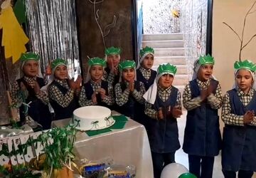 جشن قرآن دانش‌آموزان پایه اول دبستان راه‌ پویش رودهن 