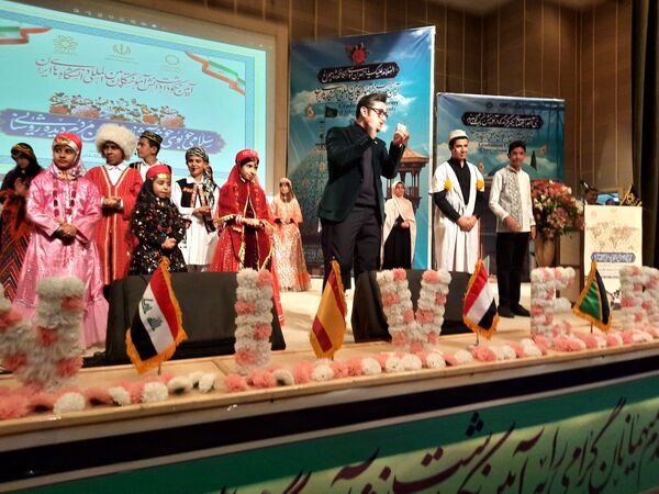 آیین نکوداشت دانش‌آموختگان بین‌المللی دانشگاه‌های ایران در دانشگاه شیراز