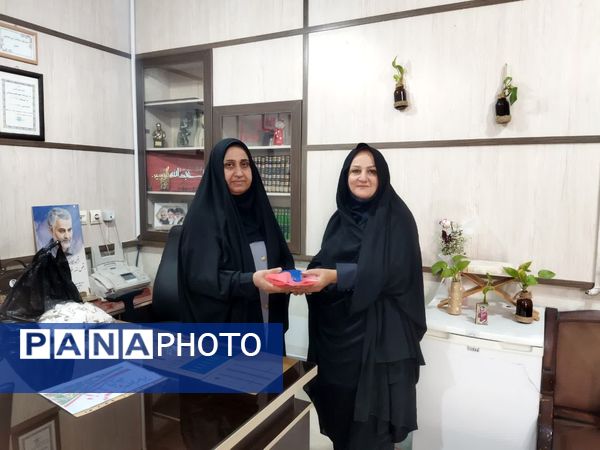 یادآورحماسه سیزدهم آبان دردبیرستان شاهدشهید قاسم سلیمانی