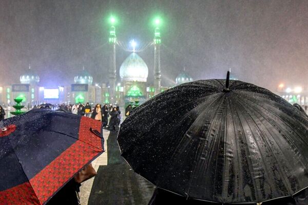 جشن میلاد دوازدهمین حجت زیر چتر رحمت الهی