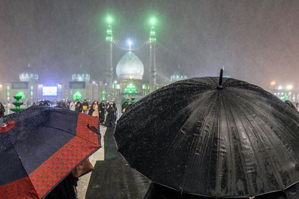 جشن میلاد دوازدهمین حجت زیر چتر رحمت الهی