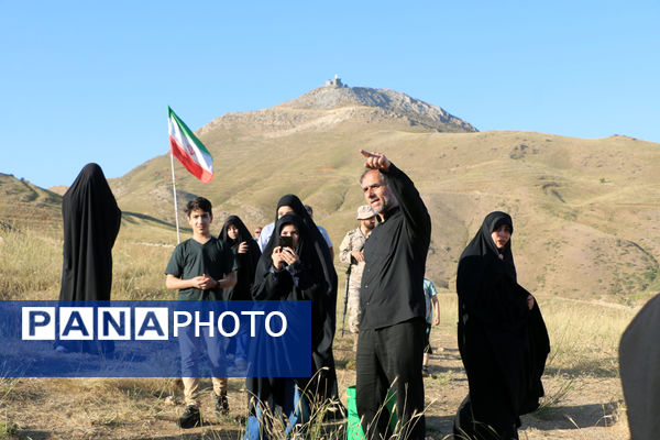 حضور زائران فرهنگی قم در یادمان «بلفَت و دوپازا»