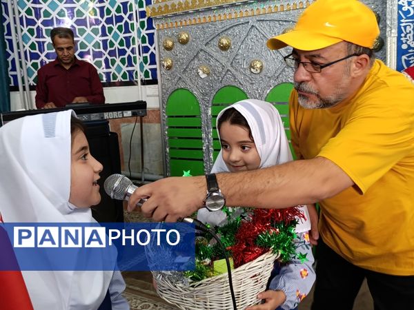 رنگین‌کمان شادی و علم در جشن شکوفه‌های کلاس اولی یزدانی