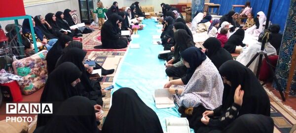 مراسم سوگواری قائد امت در مسجد امام هادی(ع) شهرک منظریه