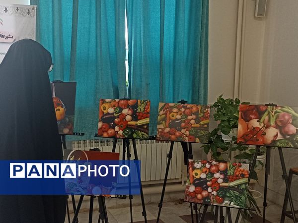 بازدید دانش‌آموزان دبیرستان شاهد شهید حمامی ناحیه۶ از رشته‌ها و فضای هنرستان