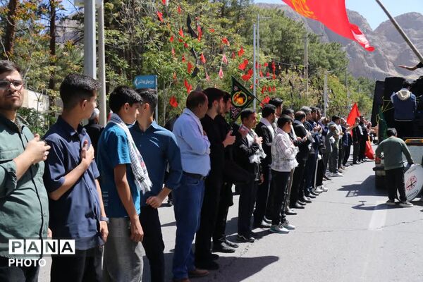 مردم در میدان، پای کار انقلاب اسلامی