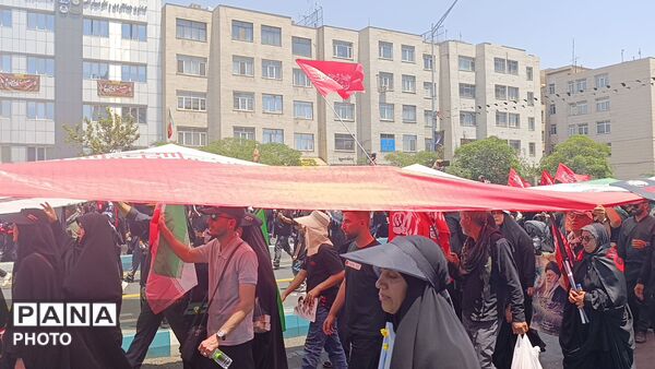 رستاخیز تاریخی لثارات خامنه ای در تهران