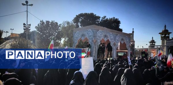 انس و ارادت قشرهای مختلف مردم قم با شهدای گمنام