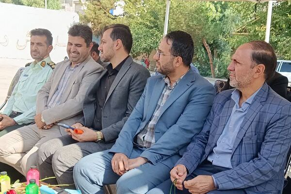  جشن شکوفه‌ها در قرچک