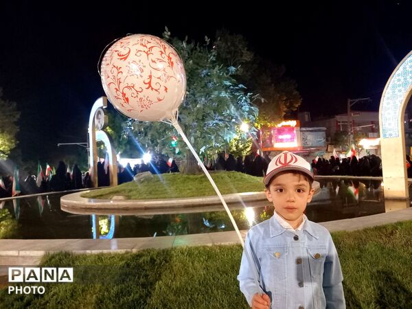 این علم بر زمین نمی ماند 