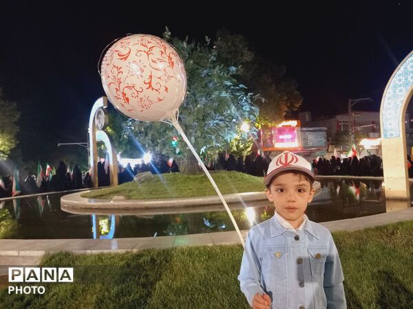 این علم بر زمین نمی ماند 