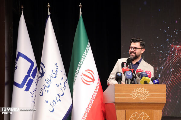 مراسم اختتامیه بیست‌وسومین دوره جشنواره ملی کتاب رشد