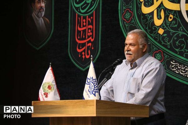 طنین «قند روضه» در سوگ آخر صفر؛ گردهمایی شاعران آیینی در یزد