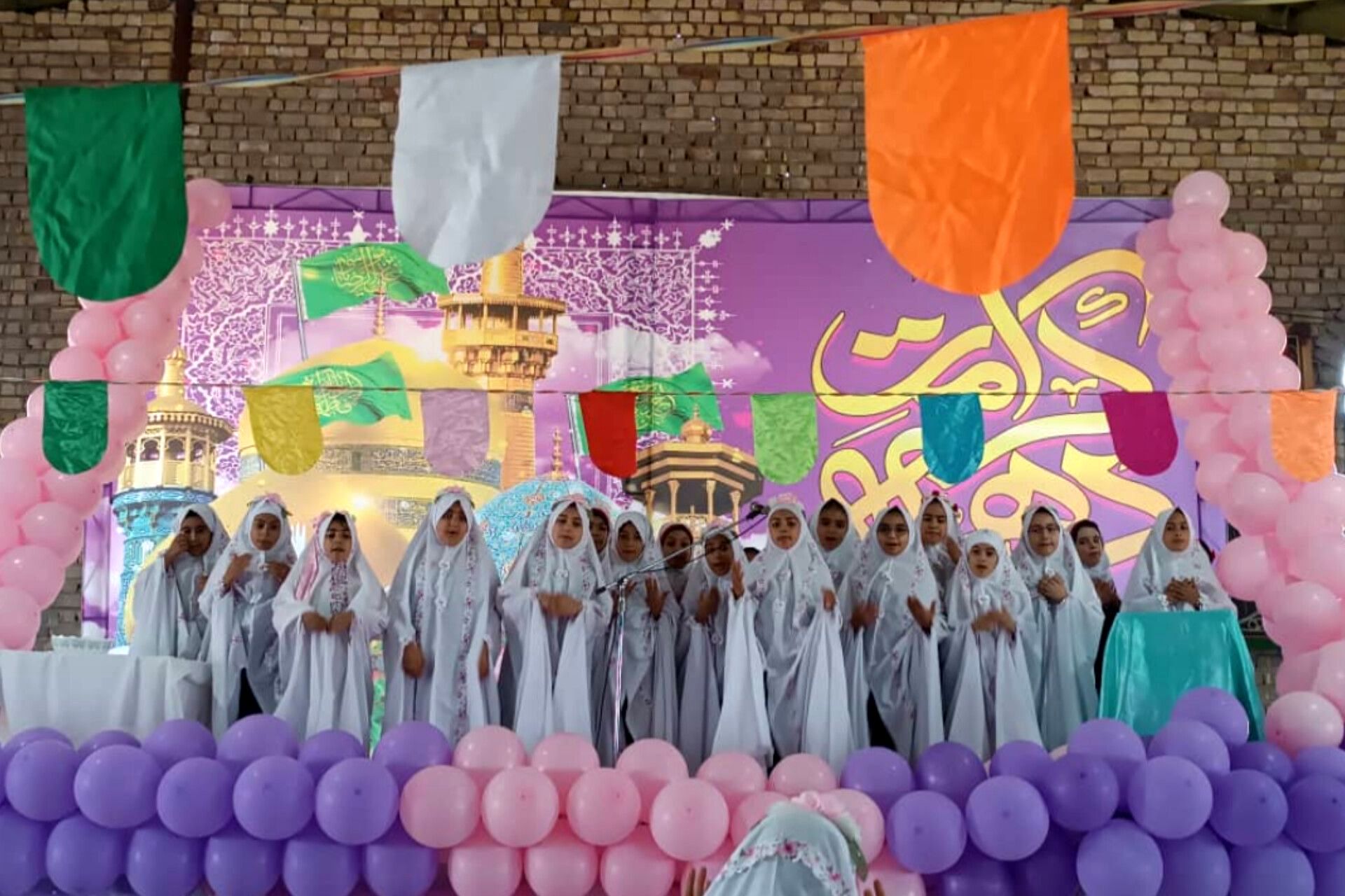 ویژه برنامه دهه کرامت درشهر لپویی 