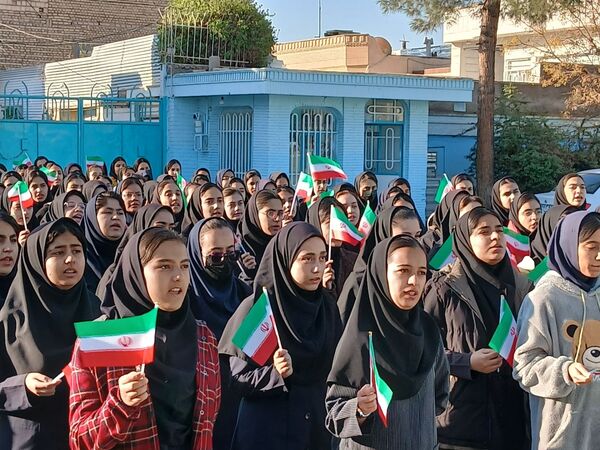 افتتاحیه همیاران معلم در دبیرستان فاطمیه