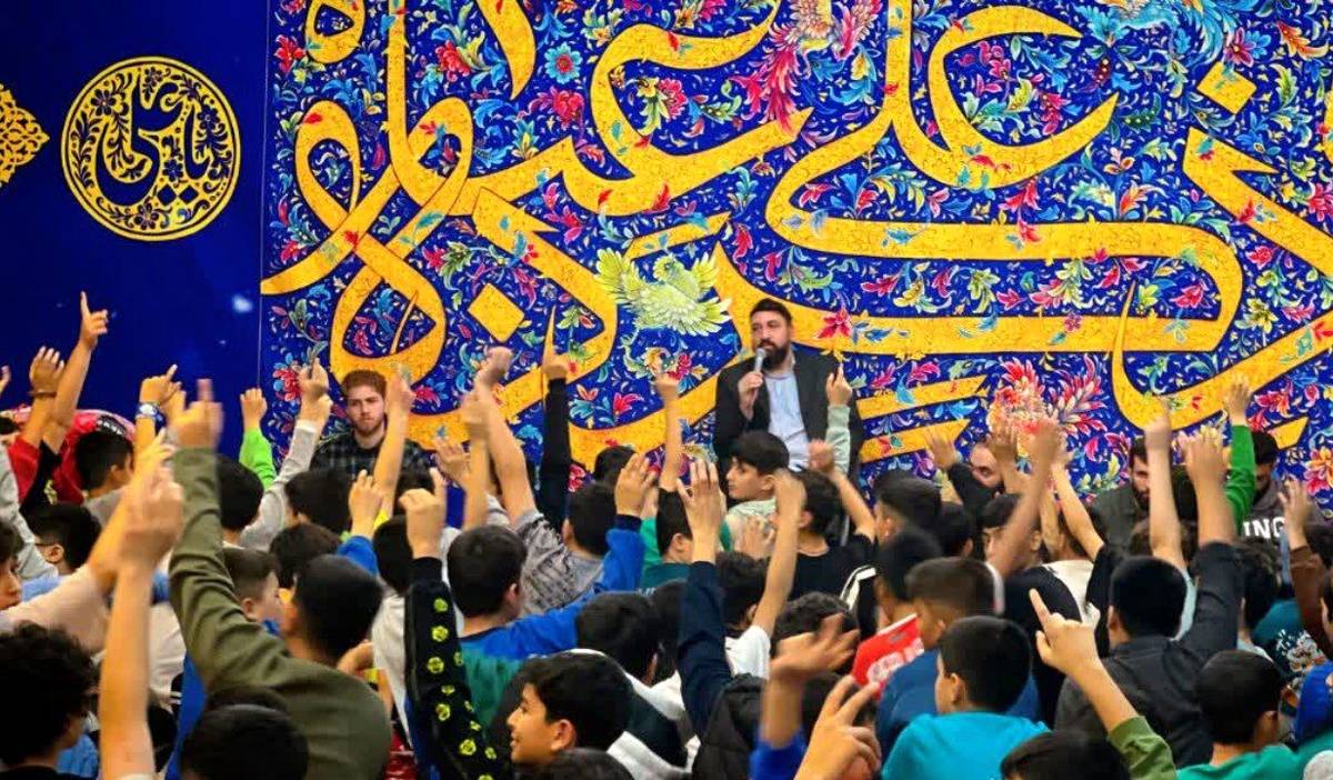 مراسم اعتکاف دانش‌آموزی در اولین روز اعتکاف در ساوجبلاغ