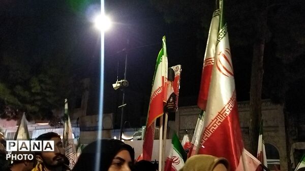 از پیر تا کودک برای حفظ  وطن آمدند-۱