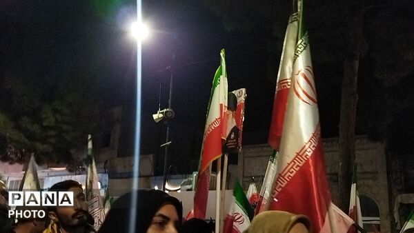 از پیر تا کودک برای حفظ  وطن آمدند-۱
