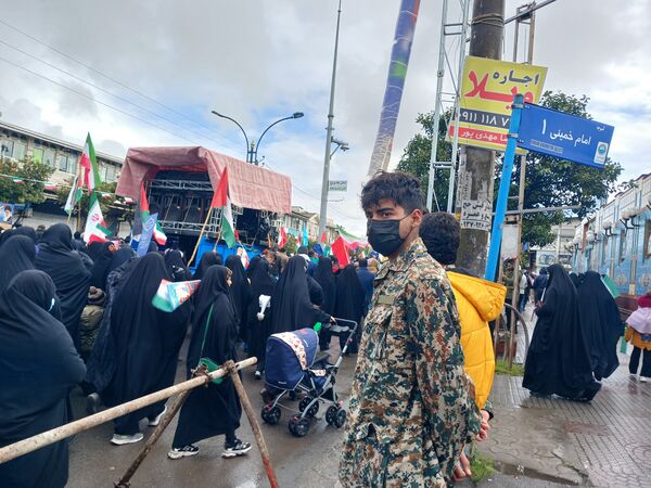 راهپیمایی مردم فریدونکنار در یوم الله 22 بهمن