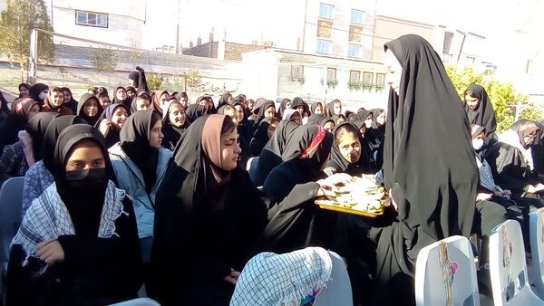 گرامیداشت روز بسیج دانش آموزی و عزاداری حضرت فاطمه(س) در خلیل آباد