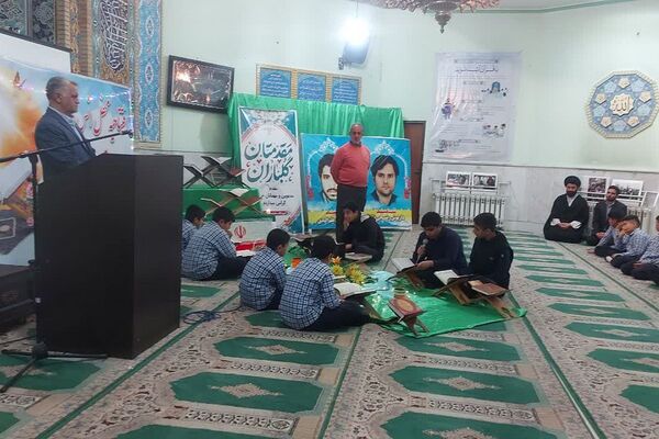 مدرسه سما  فیروزکوه میزبان افتتاحیه هفته قرآن، عترت و نماز