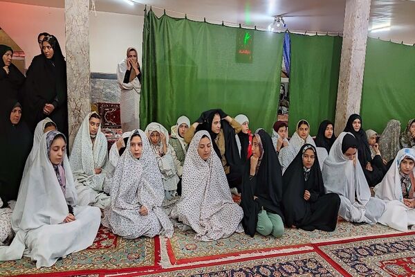 اختتامیه اعتکاف دانش‌آموزی در مسجد جامع شهر بار نیشابور