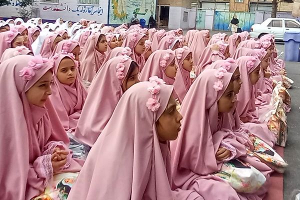 برگزاری جشن تکلیف در دبستان علویان بهارستان ۲