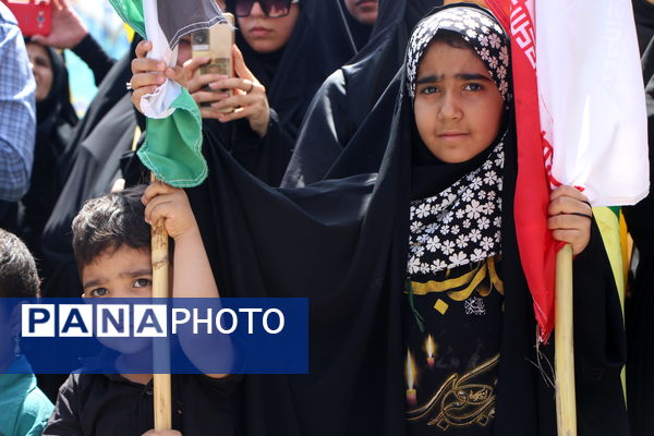 فریاد خشم مردم دارالعباده یزد 