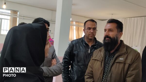 افتتاحیه نمایشگاه دانش‌آموزان کوشش دستنا