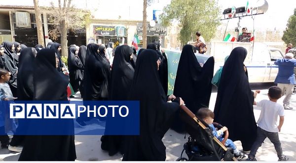 طنین شعار انا علی العهد یا قدس در شهرستان مروست