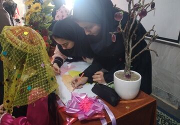 آشنایی دانش‌آموزان با فرهنگ و آداب  اقوام در مدرسه دخترانه لاله‌های انقلاب البرز