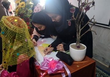 آشنایی دانش‌آموزان با فرهنگ و آداب  اقوام در مدرسه دخترانه لاله‌های انقلاب البرز