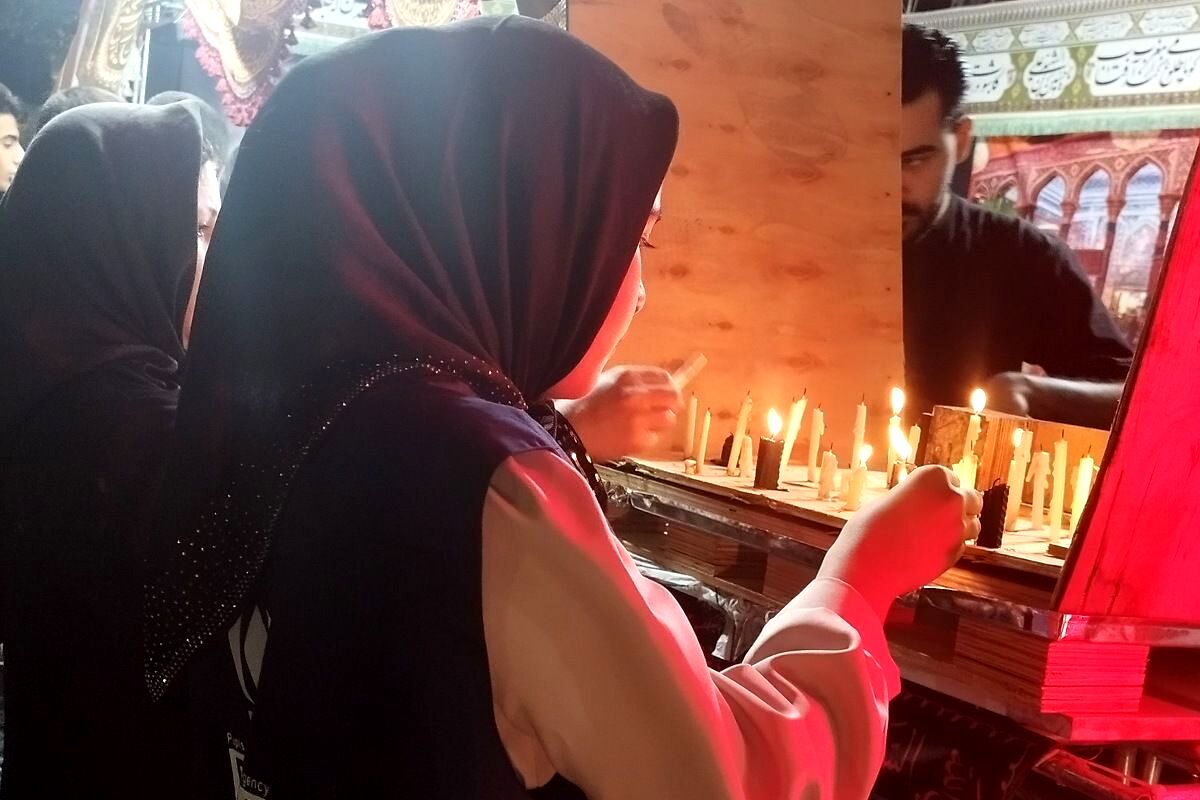  مراسم حزن انگیز شام غریبان در شهرک فرهنگیان شهرستان رباط‌کریم
