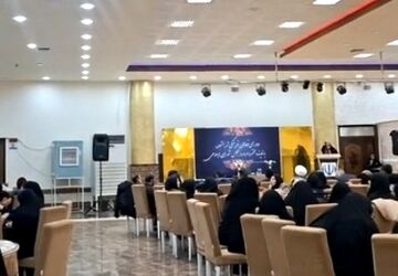 نشست صمیمی فعالان فرهنگی در هفشجان