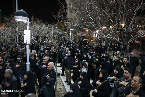 مراسم عزاداری در سوگ رهبر شهید انقلاب