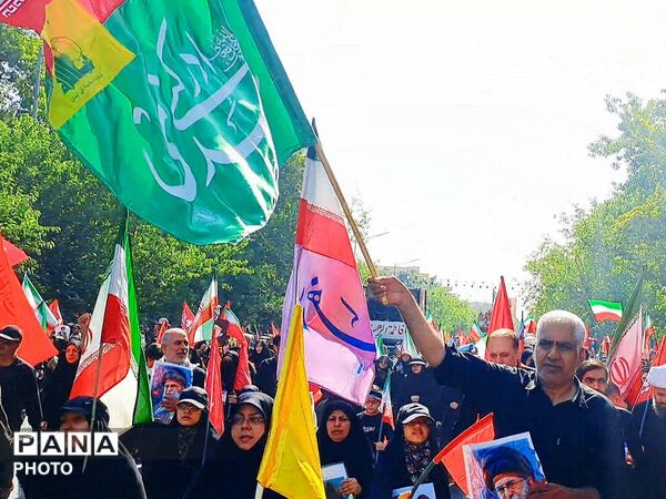 آخرین سلام؛ از میدان انقلاب تا میدان آزادی، تهران در آیین وداع با رهبر شهید