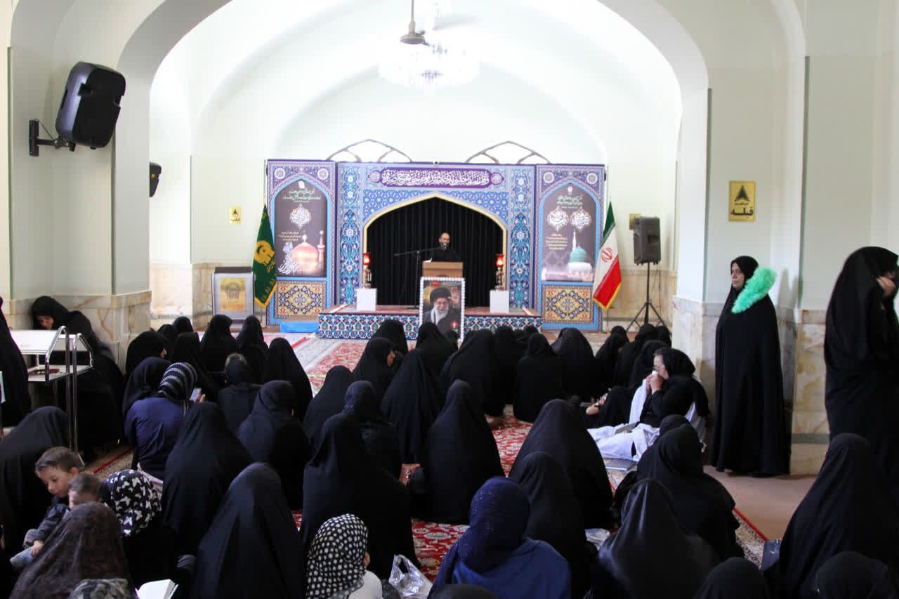 اجتماع خواهران خورشید در زیارتگاه شهید آیت‌الله مدرس (ره)