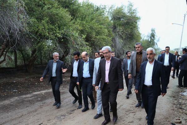 بازدید معاون متوسطه وزارت آموزش و پرورش از هنرستان کشاورزی شهید باهنر سعدآباد