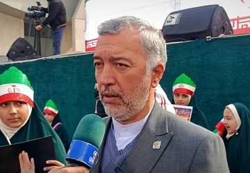 حفظ ارزش‌های انقلاب با ایستادگی نسل‌ها تضمین شده است