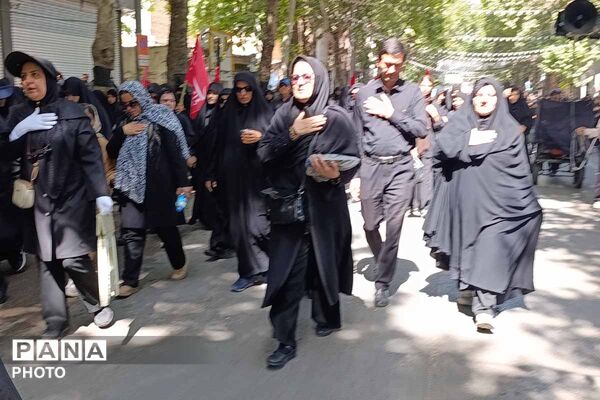 سیل عاشقان حسینی در بجنورد؛ جاماندگان اربعین، هم‌قدم با کاروان عشق -1