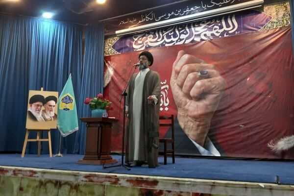تقوا، قدرت تشخیص حق از باطل و مسیر وحدت از اختلاف را به انسان می‌دهد