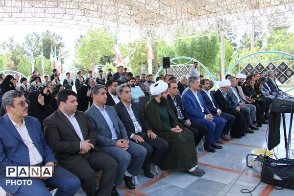 گرامی داشت مقام معلم و آئین گلباران مزار شهدای گمنام