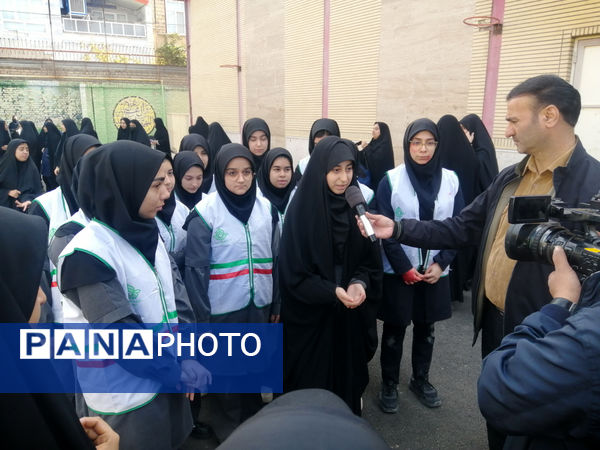 مانور زلزله و ایمنی در دبیرستان شاهد رضویه قم